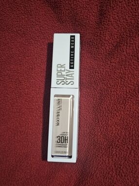Maybelline New York Super Stay Active Wear Concealer